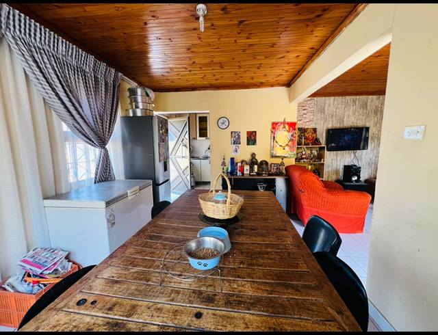 3 BEDROOM HOUSE FOR SALE IN HILLGROVE